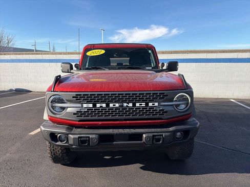Used 2022 Ford Bronco Badlands image 8