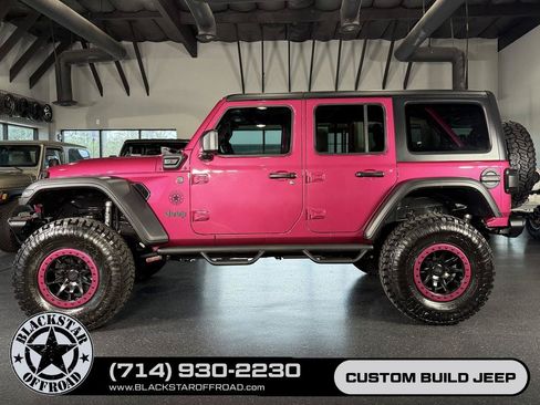 Used 2024 Jeep Wrangler Unlimited AWD/4WD image 9