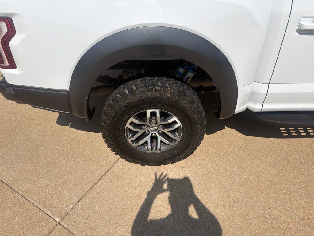Used 2018 Ford F150 Raptor w/ Equipment Group 802A Luxury AWD/4WD image 11