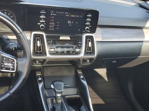 Used 2021 Kia Sorento EX w/ Panoramic Sunroof Package AWD/4WD image 15