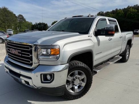 Used 2016 GMC Sierra 2500 SLT w/ Duramax Plus Package AWD/4WD image 3