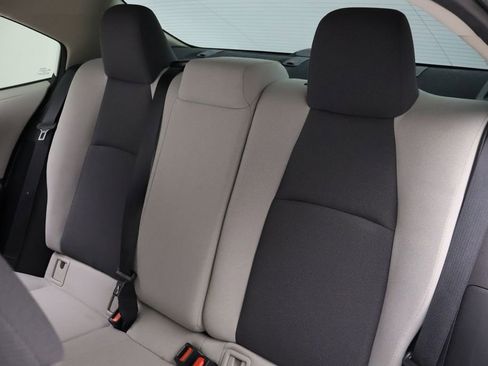 Certified 2022 Toyota Corolla L image 18