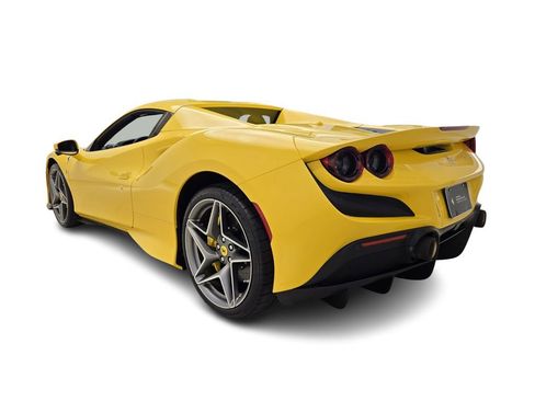 Used 2021 Ferrari F8 Tributo image 12
