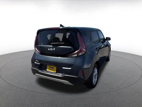 Used 2025 Kia Soul LX w/ LX Technology Package FWD image 14
