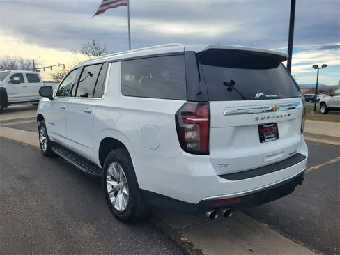 Used 2023 Chevrolet Suburban Premier image 7