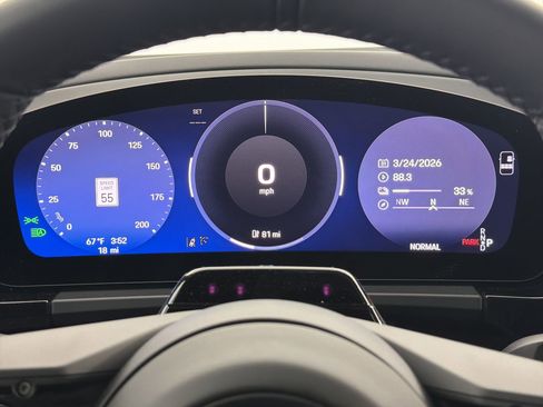 New 2026 Porsche Macan 4 Electric image 16