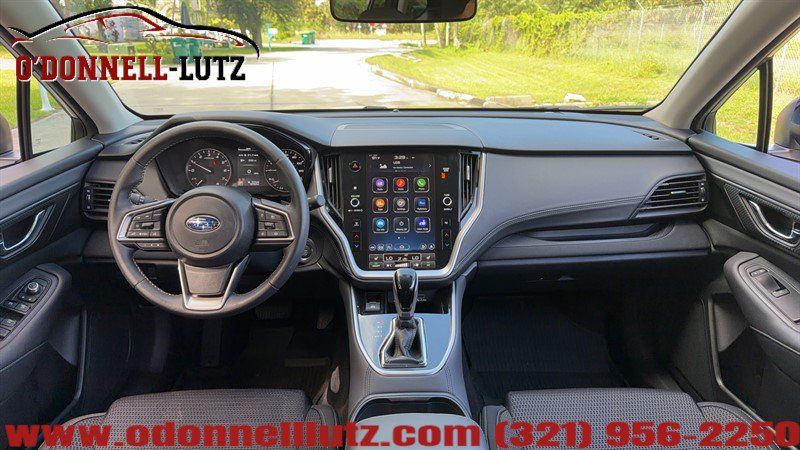 Used 2025 Subaru Outback Premium AWD/4WD image 17