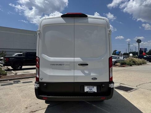 New 2025 Ford Transit 250 XL image 5