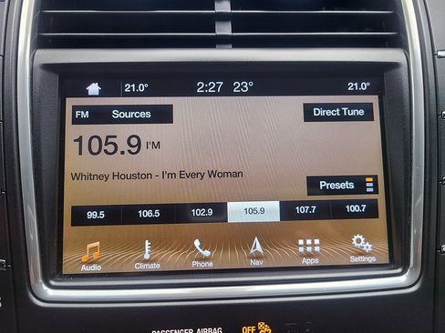 Used 2017 Lincoln MKX Reserve image 37