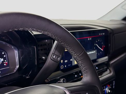 Used 2024 GMC Sierra 1500 Elevation image 20