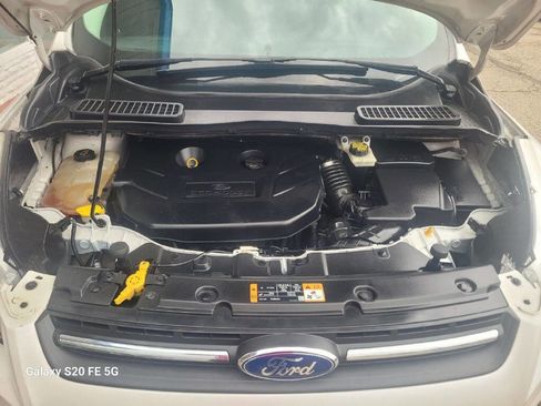 Used 2016 Ford Escape SE image 18