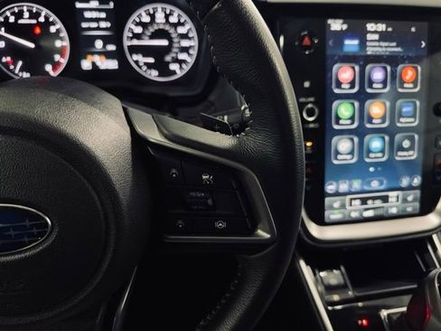 Used 2025 Subaru Outback Premium image 28