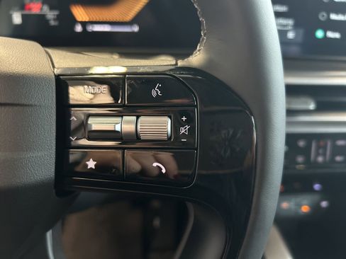 New 2026 Kia Sorento LX FWD image 19