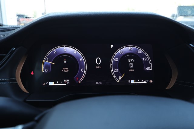 New 2027 Jeep Grand Cherokee Limited RWD image 12