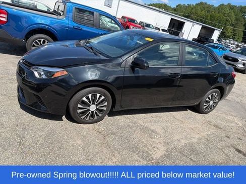 Used 2016 Toyota Corolla LE FWD image 2