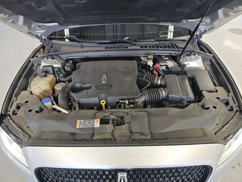 Used 2017 Lincoln Continental Reserve FWD image 7
