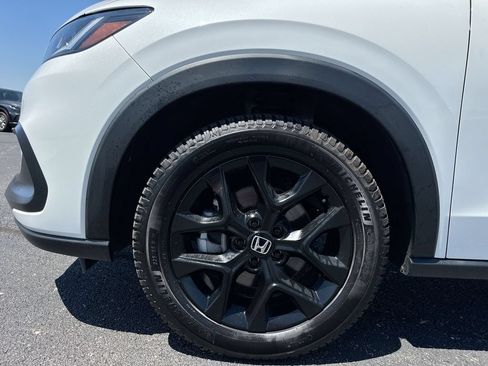 Used 2024 Honda HR-V Sport image 10