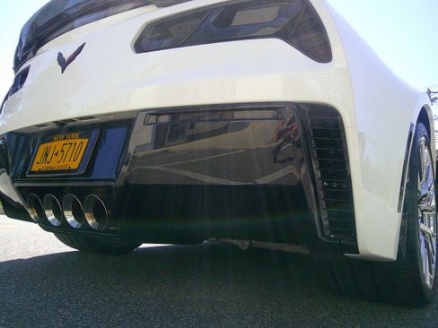 Used 2015 Chevrolet Corvette Z06 w/ 3LZ Preferred Equipment Group RWD image 43