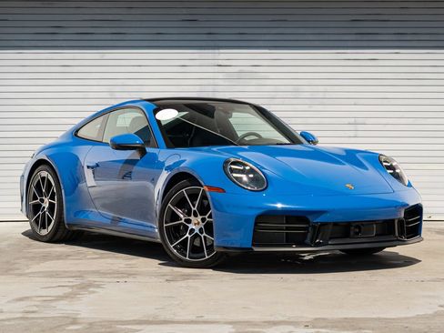 Certified 2025 Porsche 911 Carrera S RWD image 29