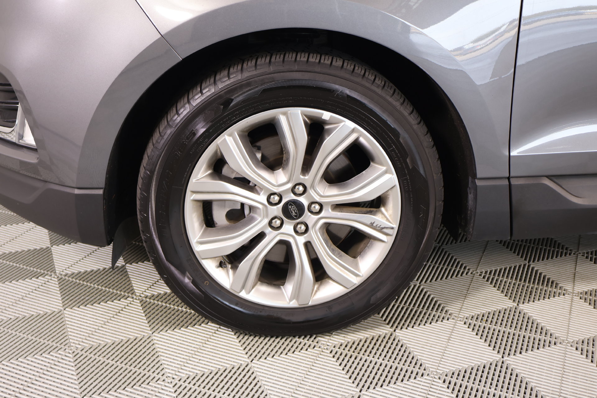 Used 2024 Ford Edge Titanium AWD/4WD image 17