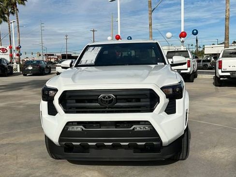 New 2026 Toyota Tacoma SR5 AWD/4WD image 2