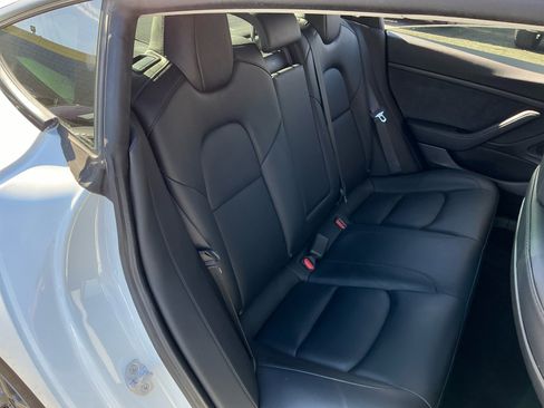 Used 2020 Tesla Model 3 Standard Range Plus image 18