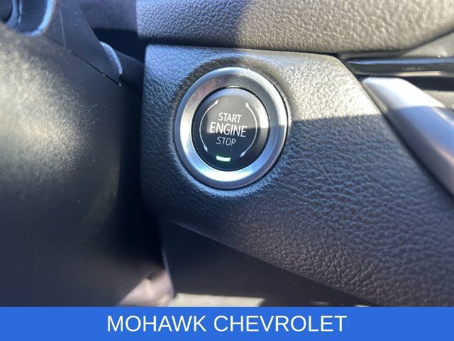 Used 2024 Cadillac XT4 Sport w/ Cold Weather Package AWD/4WD image 17