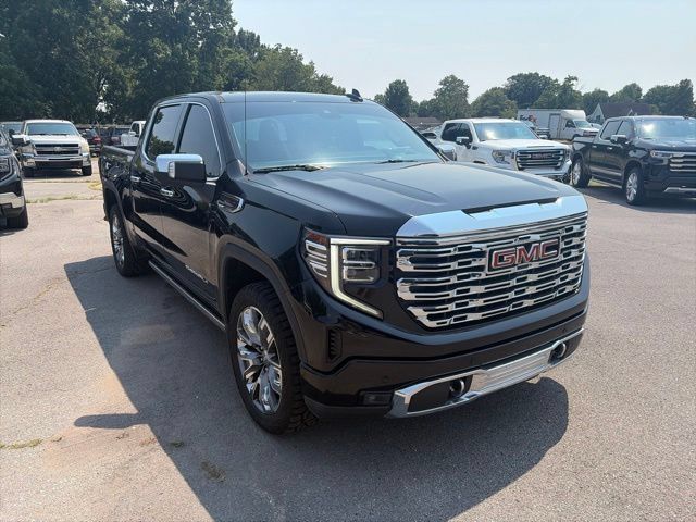 Used 2023 GMC Sierra 1500 Denali w/ Denali Reserve Package AWD/4WD image 8