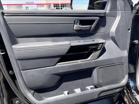 New 2026 Toyota Tundra Limited AWD/4WD image 10