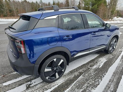 New 2026 Nissan Kicks SR w/ Cold Weather Package image 7