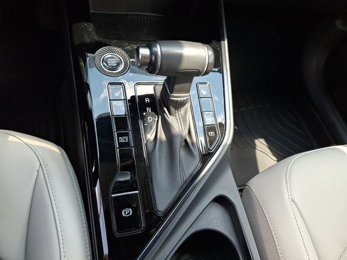 Used 2023 Kia Niro EX FWD image 15