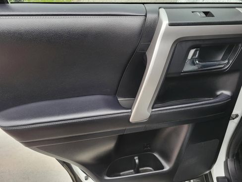 Used 2024 Toyota 4Runner SR5 Premium AWD/4WD image 10
