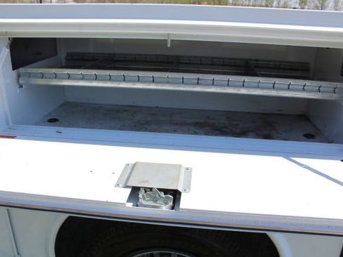 Used 2025 Chevrolet Silverado 3500 W/T image 10