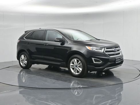 Used 2016 Ford Edge SEL image 22