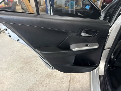 Used 2012 Toyota Camry SE w/ Leather Pkg FWD image 42