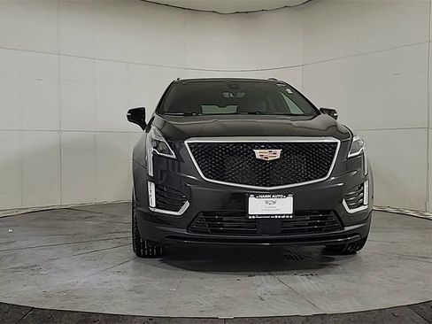 Used 2024 Cadillac XT5 Sportv w/ Technology Package image 3