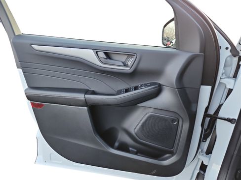 New 2026 Ford Escape Active image 18