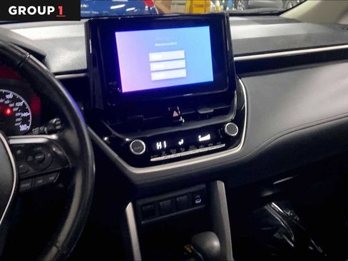 Used 2023 Toyota Corolla Cross LE image 7