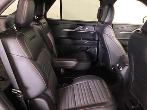 Used 2025 Ford Explorer ST-Line AWD/4WD image 14