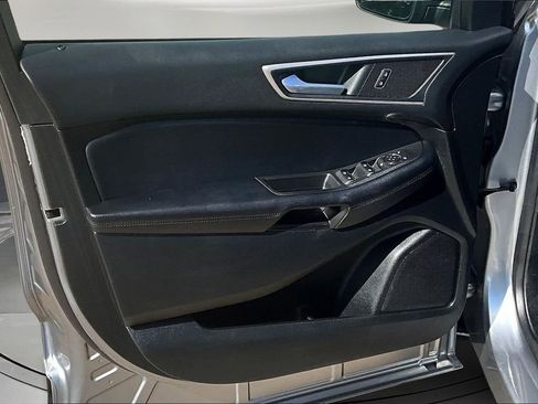 Used 2022 Ford Edge SEL w/ Convenience Package image 18