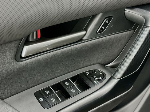 Used 2025 MAZDA CX-50 AWD 2.5 S w/ Premium Package image 15