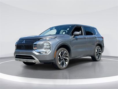 Used 2023 Mitsubishi Outlander SE