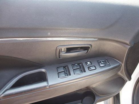 Used 2015 Mitsubishi Outlander Sport ES AWD/4WD image 8