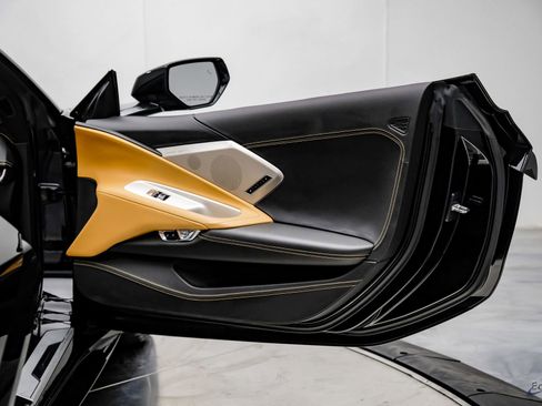 Used 2023 Chevrolet Corvette Stingray 3LT Z51 Performance P w/ Z51 Performance Package image 92