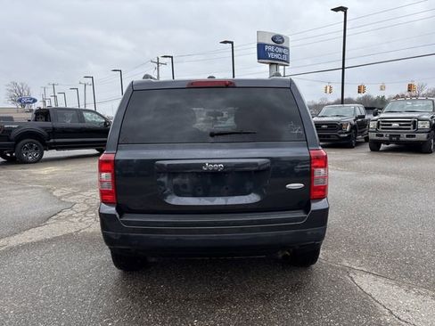 Used 2016 Jeep Patriot Latitude image 6