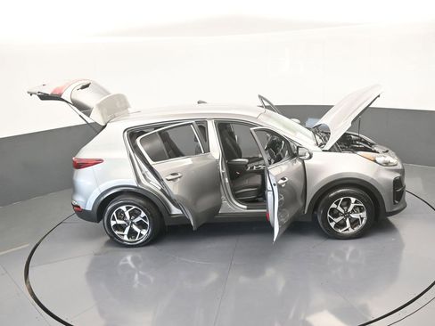 Used 2020 Kia Sportage LX image 65