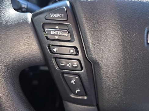 Used 2022 Nissan Frontier SV image 14