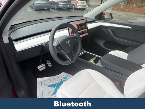 Used 2024 Tesla Model Y Performance image 4