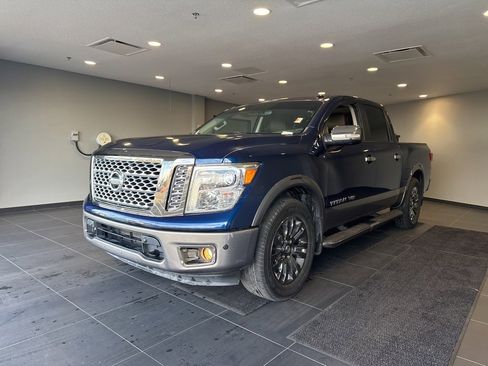 Used 2018 Nissan Titan Platinum Reserve image 1
