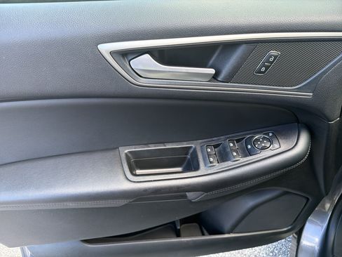 Used 2024 Ford Edge SEL AWD/4WD image 19